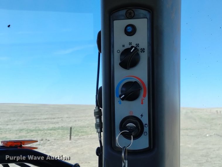 image for item DN6361 2010 Challenger MT945C  4WD tractor