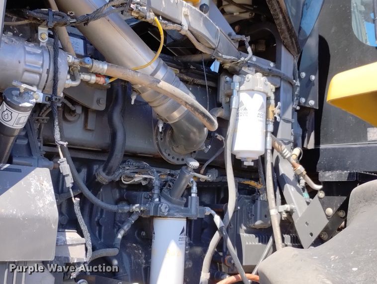 image for item DN6361 2010 Challenger MT945C  4WD tractor