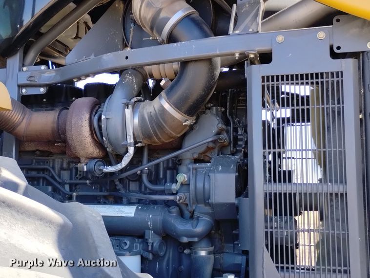 image for item DN6361 2010 Challenger MT945C  4WD tractor