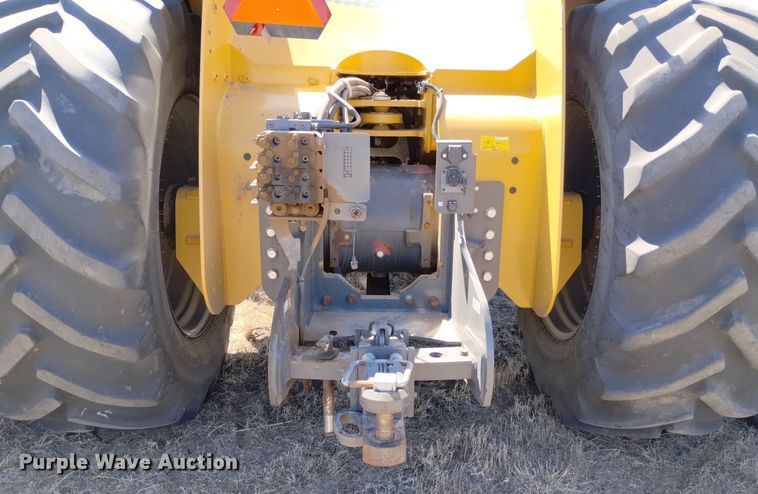 image for item DN6361 2010 Challenger MT945C  4WD tractor