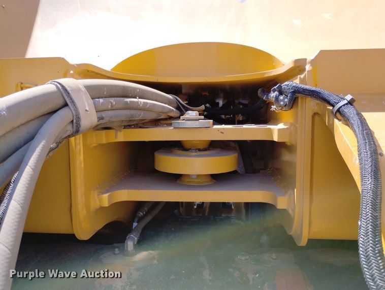 image for item DN6361 2010 Challenger MT945C  4WD tractor