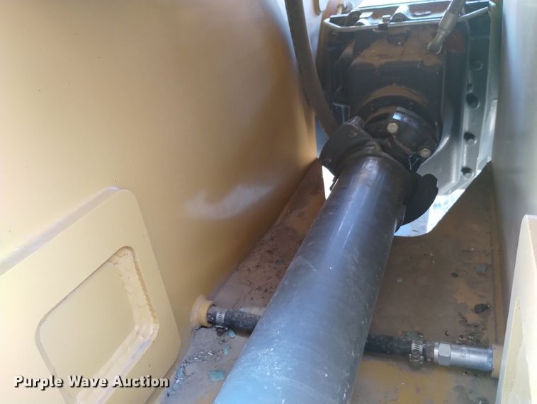 image for item DN6361 2010 Challenger MT945C  4WD tractor