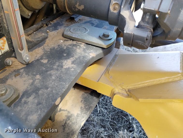 image for item DN6361 2010 Challenger MT945C  4WD tractor