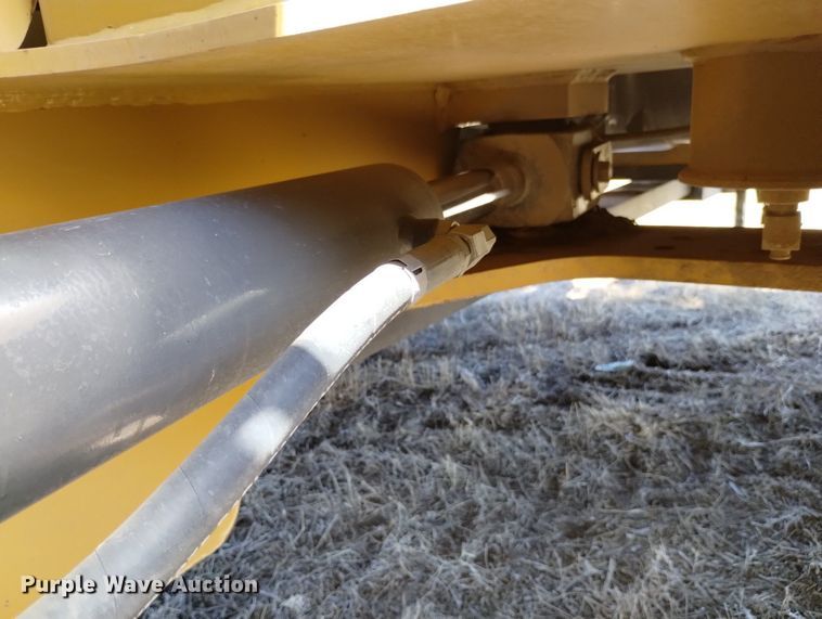 image for item DN6361 2010 Challenger MT945C  4WD tractor