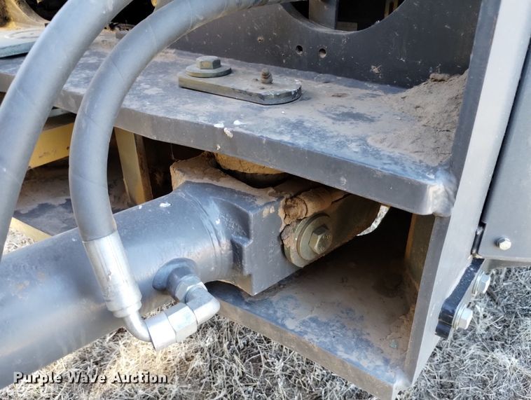 image for item DN6361 2010 Challenger MT945C  4WD tractor