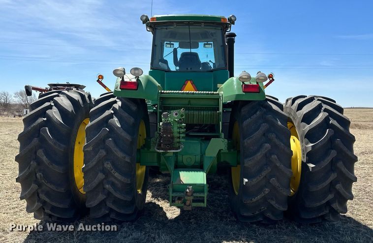 image for item DN6363 2003 John Deere 9320  4WD tractor