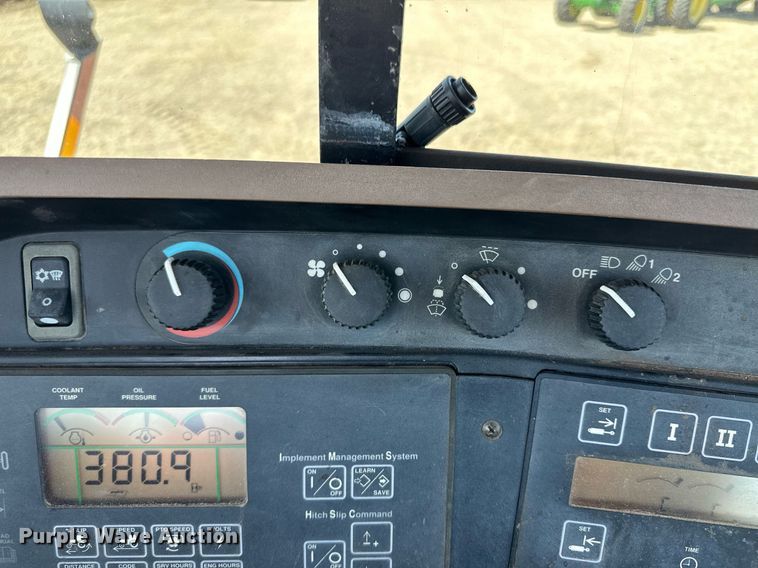 image for item DN6363 2003 John Deere 9320  4WD tractor