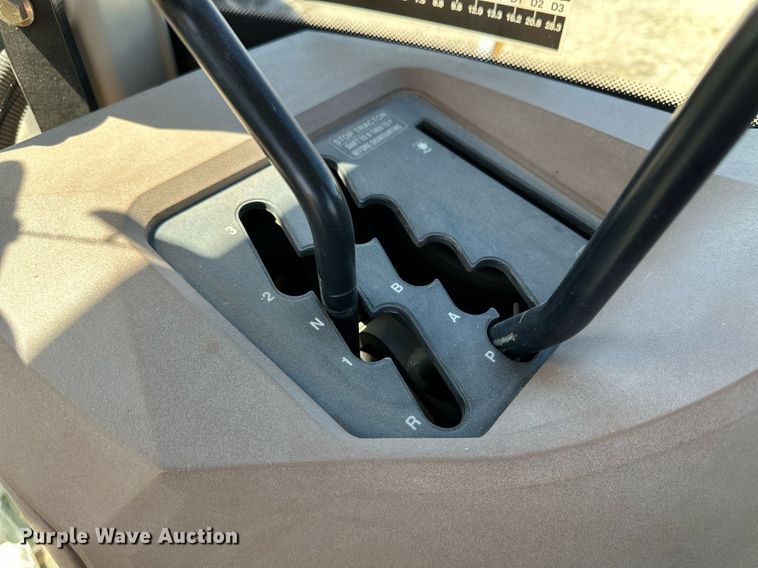 image for item DN6363 2003 John Deere 9320  4WD tractor