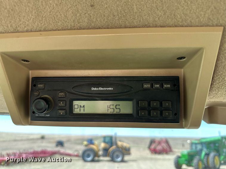 image for item DN6363 2003 John Deere 9320  4WD tractor