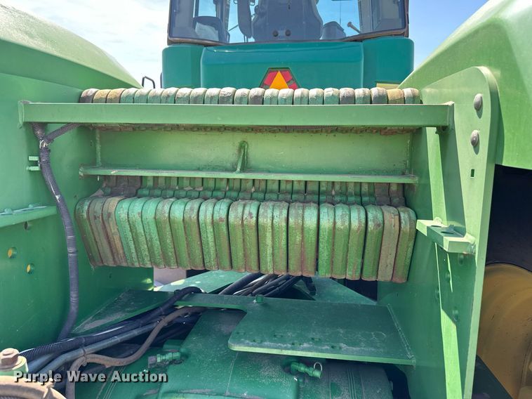 image for item DN6363 2003 John Deere 9320  4WD tractor