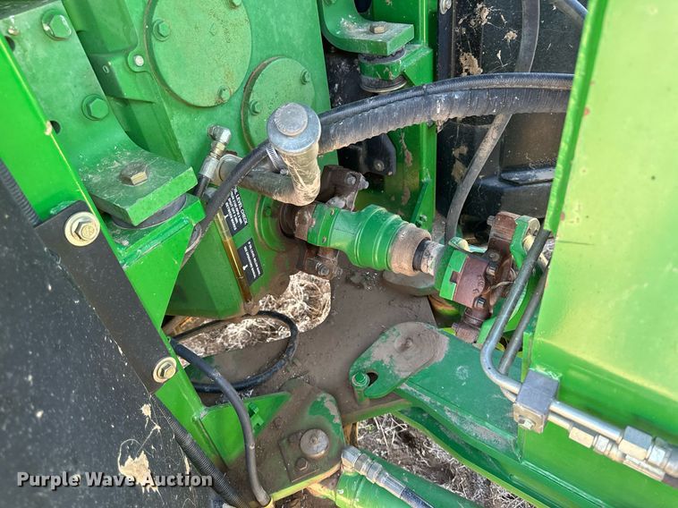 image for item DN6363 2003 John Deere 9320  4WD tractor