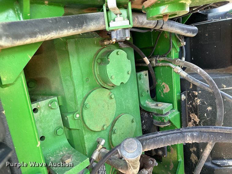 image for item DN6363 2003 John Deere 9320  4WD tractor
