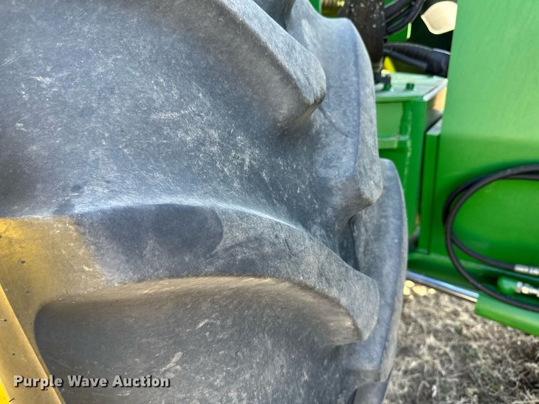 image for item DN6363 2003 John Deere 9320  4WD tractor