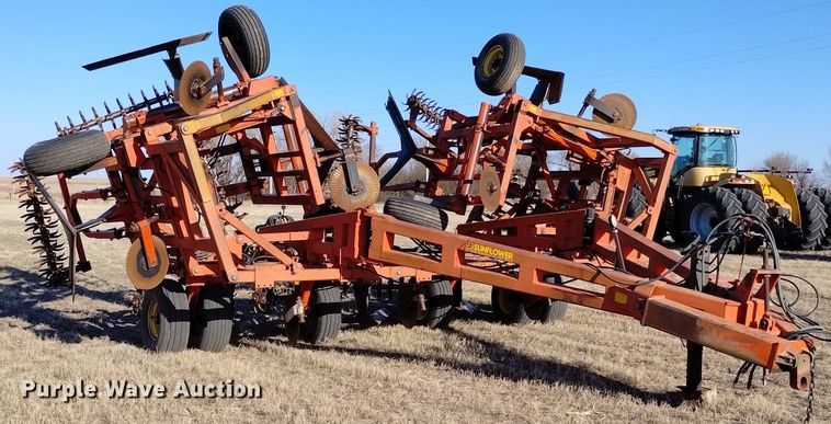 image for item DN6364 Sunflower 3691-45  sweep plow