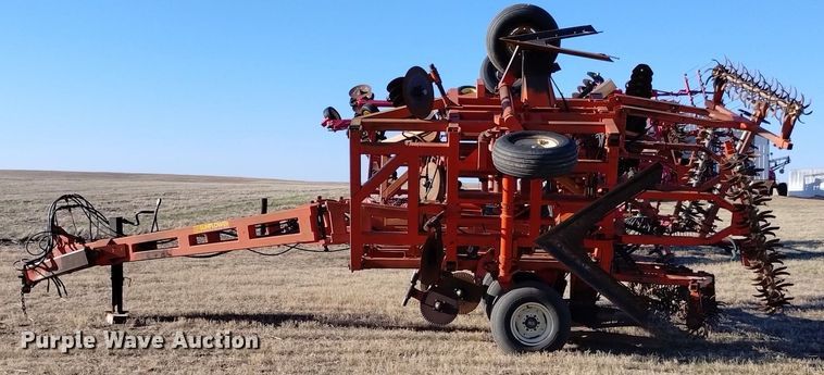 image for item DN6364 Sunflower 3691-45  sweep plow