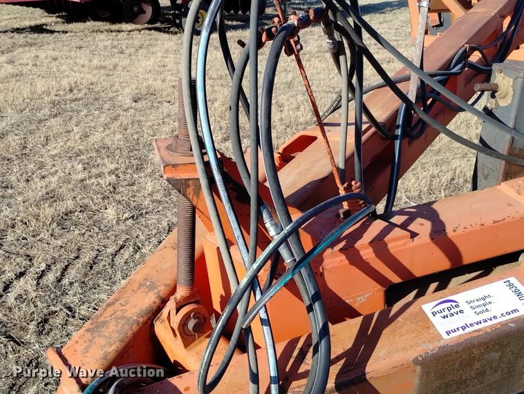 image for item DN6364 Sunflower 3691-45  sweep plow