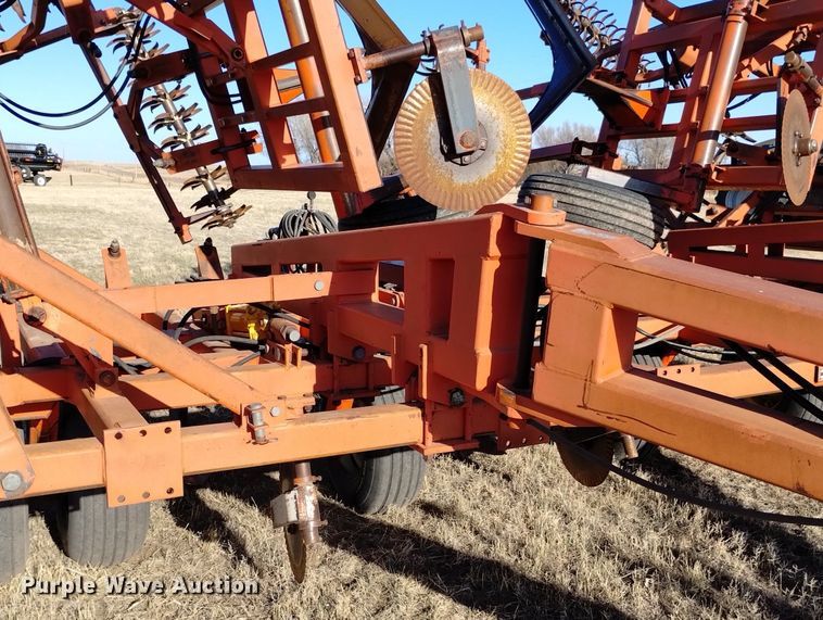 image for item DN6364 Sunflower 3691-45  sweep plow