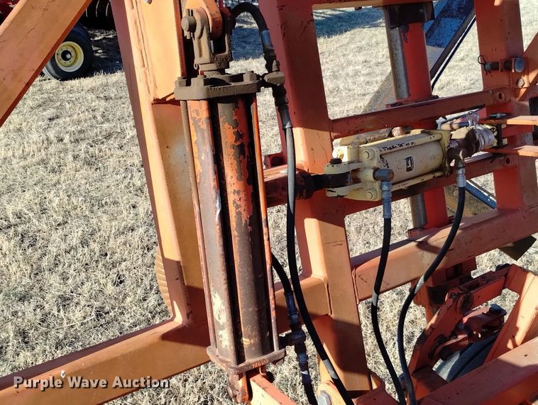 image for item DN6364 Sunflower 3691-45  sweep plow