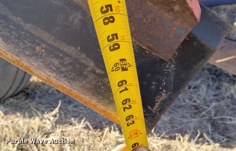 image for item DN6364 Sunflower 3691-45  sweep plow