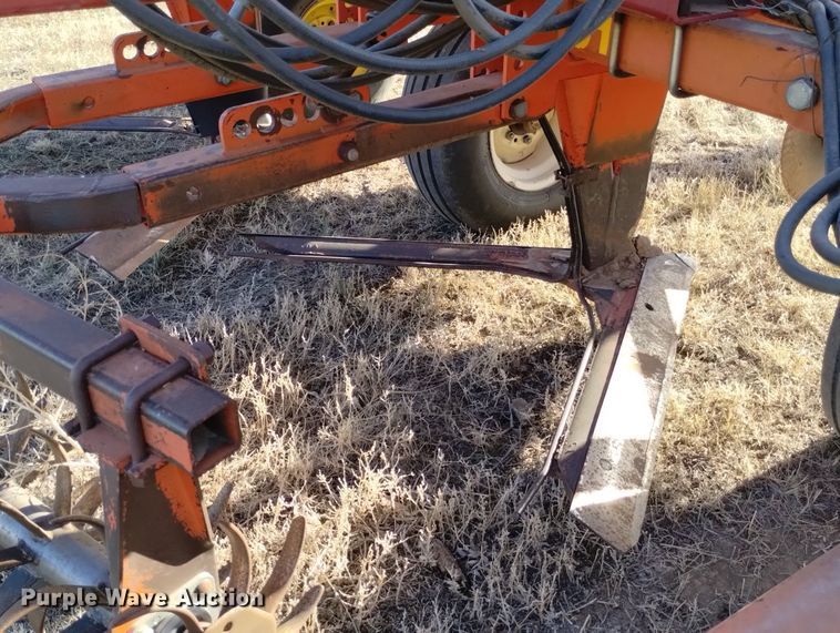 image for item DN6364 Sunflower 3691-45  sweep plow