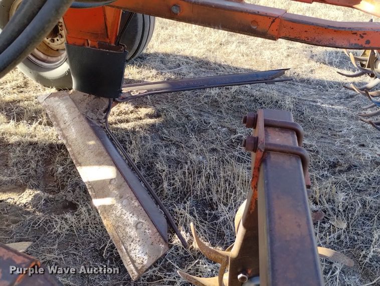 image for item DN6364 Sunflower 3691-45  sweep plow