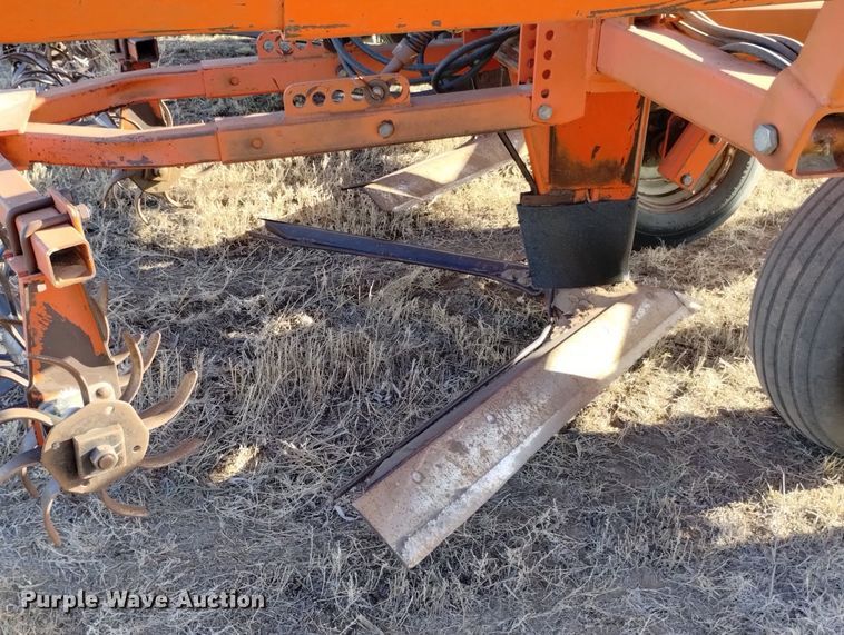 image for item DN6364 Sunflower 3691-45  sweep plow