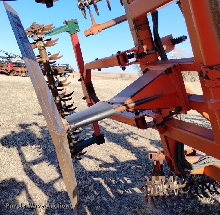 image for item DN6364 Sunflower 3691-45  sweep plow