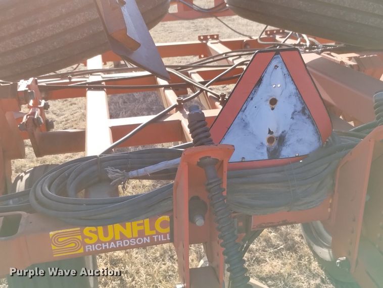 image for item DN6364 Sunflower 3691-45  sweep plow