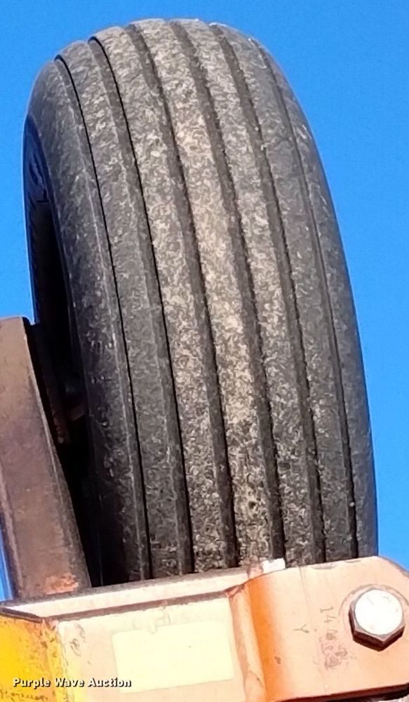 image for item DN6364 Sunflower 3691-45  sweep plow