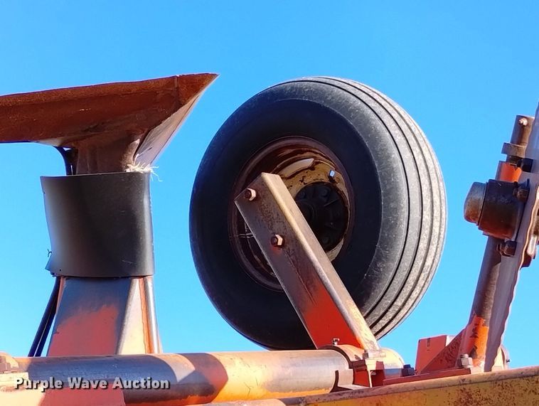 image for item DN6364 Sunflower 3691-45  sweep plow