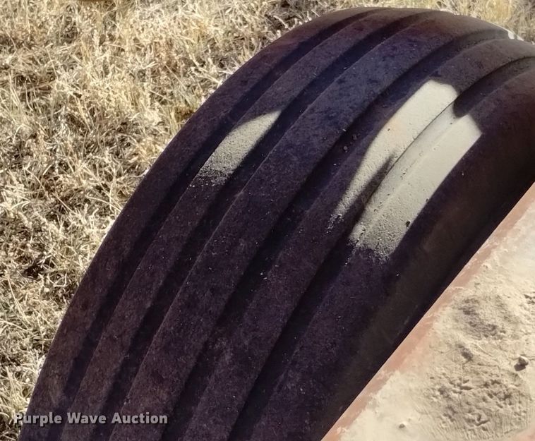 image for item DN6364 Sunflower 3691-45  sweep plow