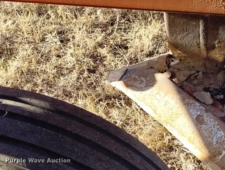 image for item DN6364 Sunflower 3691-45  sweep plow