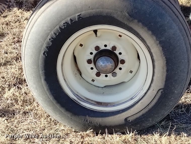 image for item DN6364 Sunflower 3691-45  sweep plow