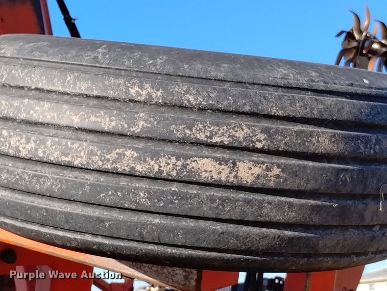 image for item DN6364 Sunflower 3691-45  sweep plow