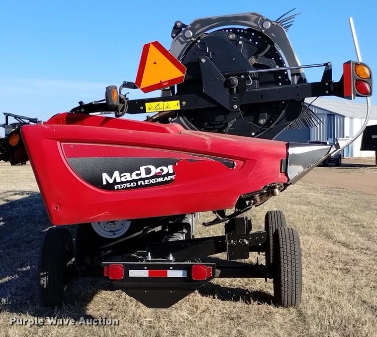 image for item DN6365 2015 MacDon FD75-D  flex draper head