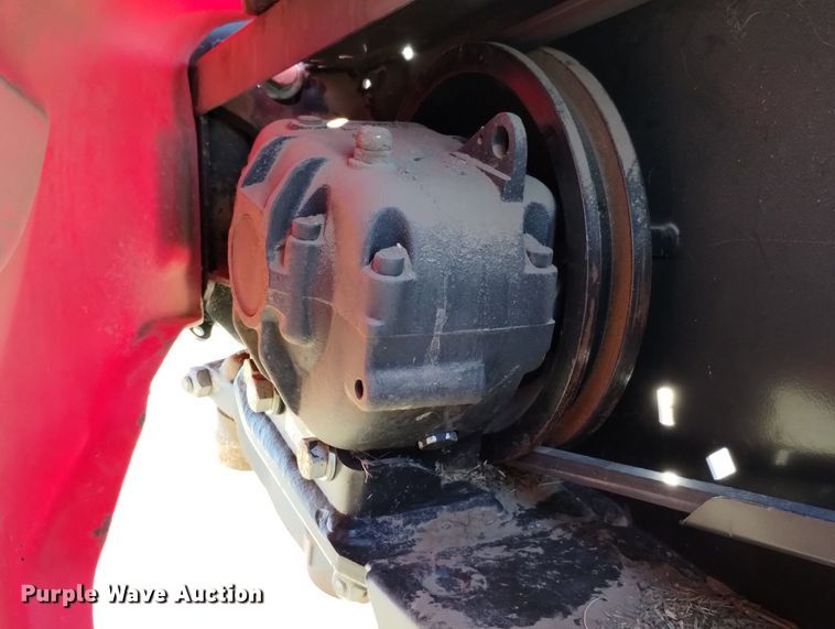 image for item DN6365 2015 MacDon FD75-D  flex draper head