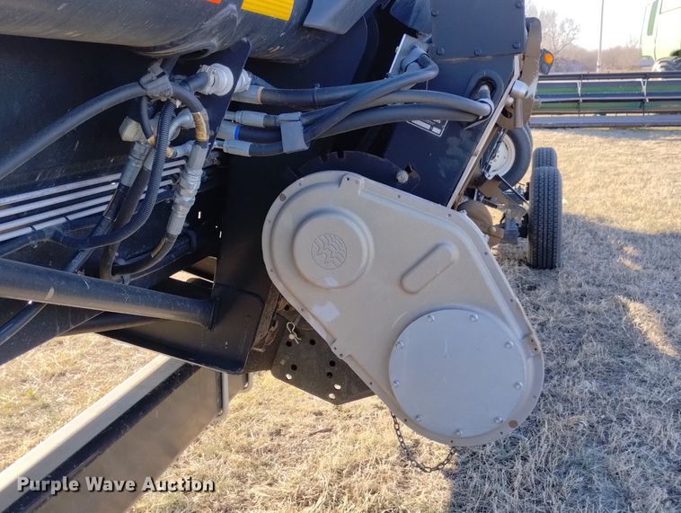 image for item DN6365 2015 MacDon FD75-D  flex draper head