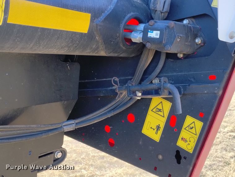 image for item DN6365 2015 MacDon FD75-D  flex draper head