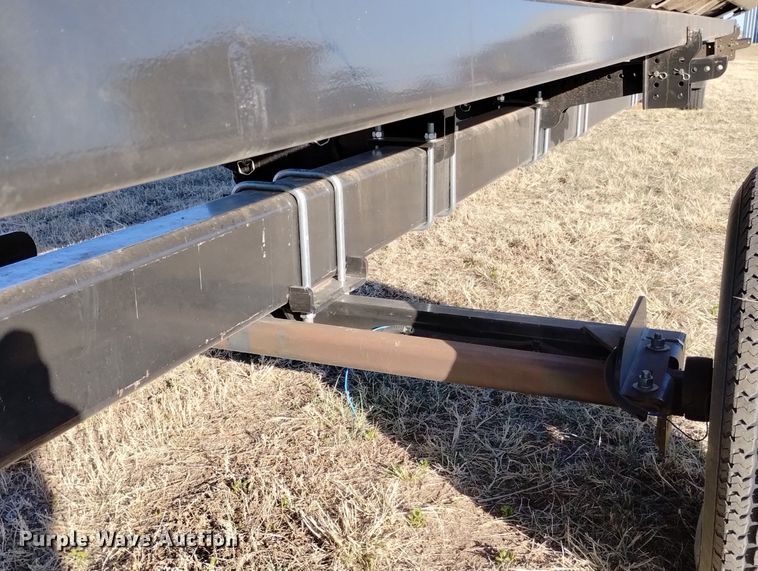 image for item DN6365 2015 MacDon FD75-D  flex draper head