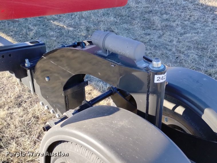 image for item DN6365 2015 MacDon FD75-D  flex draper head