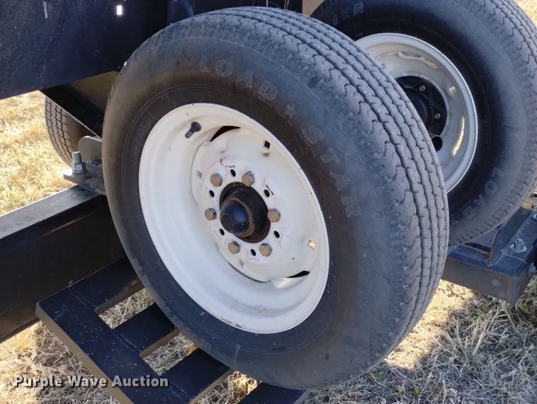 image for item DN6365 2015 MacDon FD75-D  flex draper head