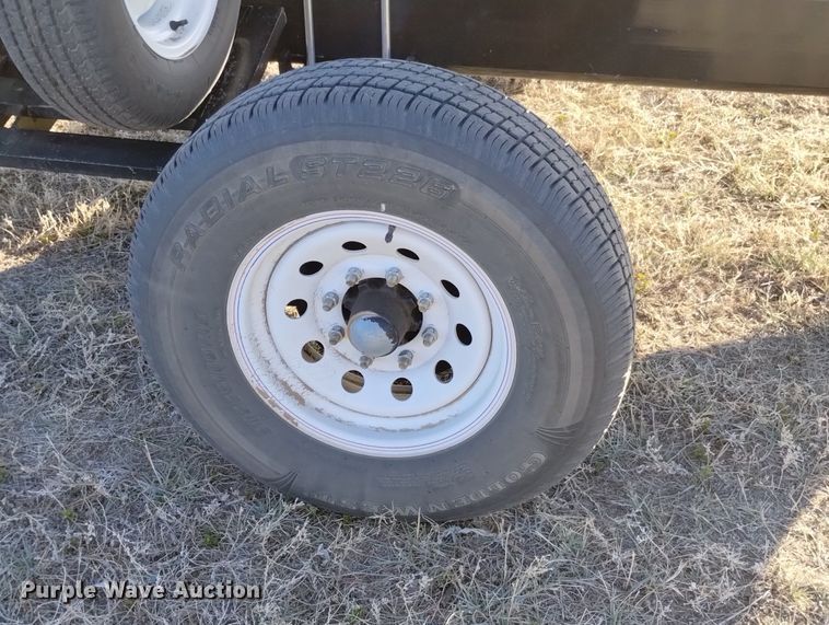 image for item DN6365 2015 MacDon FD75-D  flex draper head