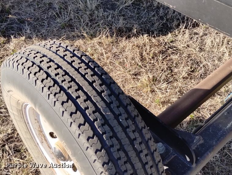 image for item DN6365 2015 MacDon FD75-D  flex draper head