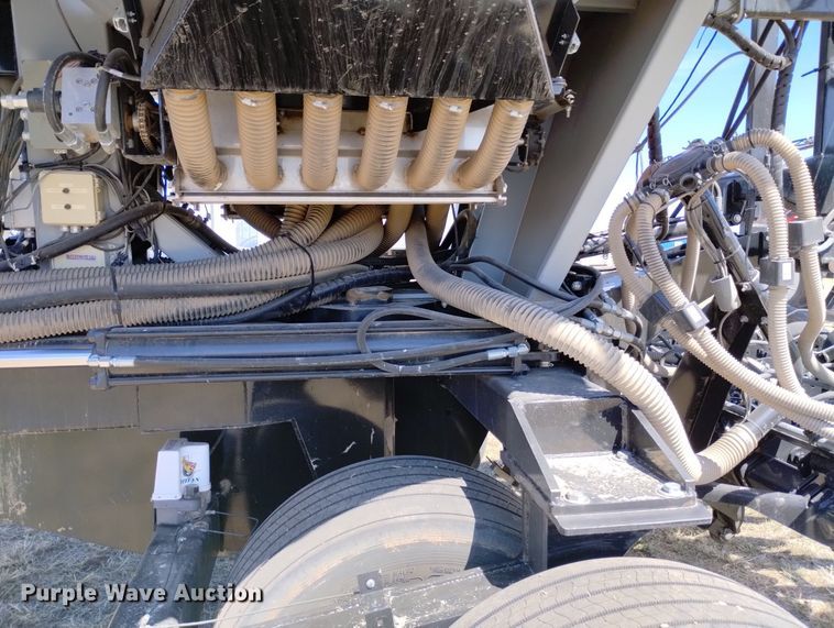 image for item DN6366 2014 CrustBuster 4560  air seeder