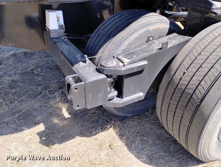image for item DN6366 2014 CrustBuster 4560  air seeder