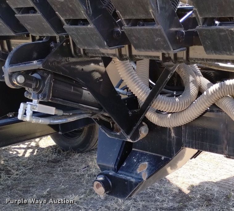 image for item DN6366 2014 CrustBuster 4560  air seeder