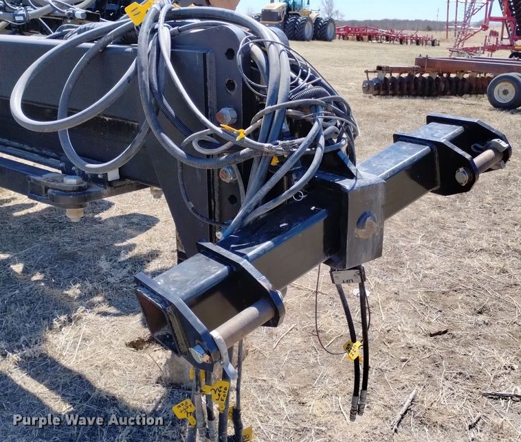 image for item DN6366 2014 CrustBuster 4560  air seeder