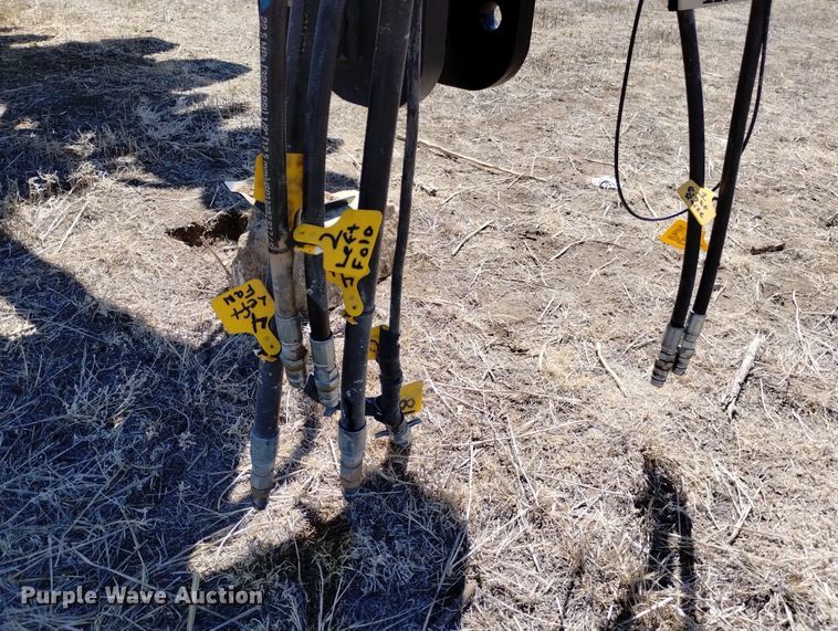 image for item DN6366 2014 CrustBuster 4560  air seeder
