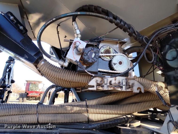 image for item DN6366 2014 CrustBuster 4560  air seeder