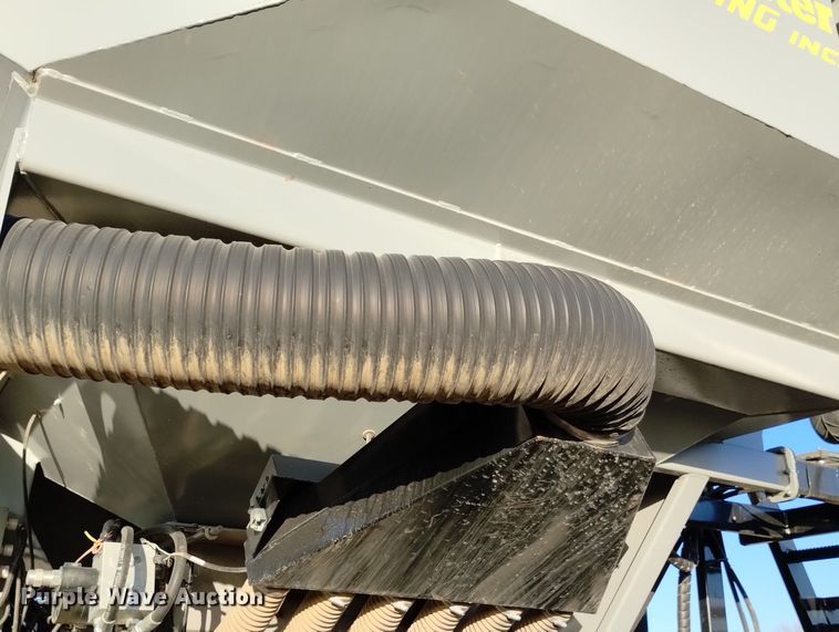 image for item DN6366 2014 CrustBuster 4560  air seeder